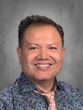Dr. Gerardo Angulo
