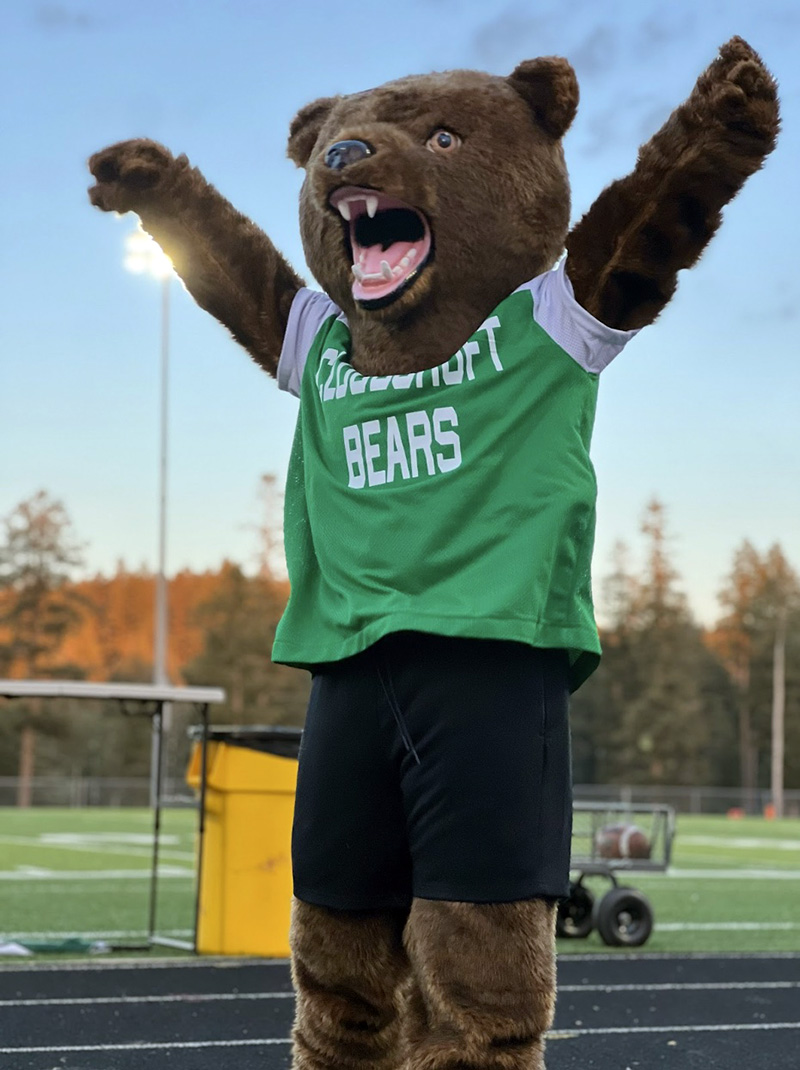 Alyssa Singer, has been recognized as an All American Mascot