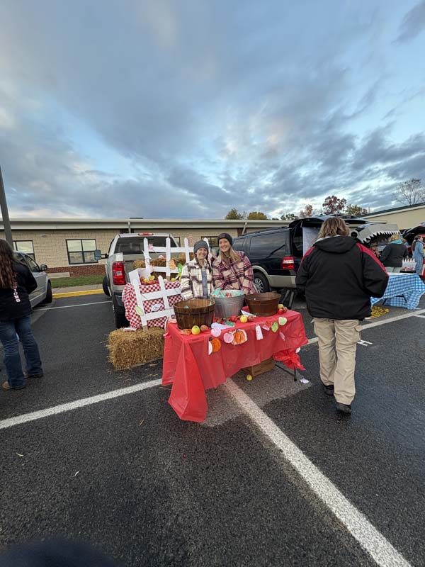 TrunkOrTreat Harvest Table Display