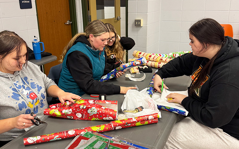Early Childhood Education Students Volunteer